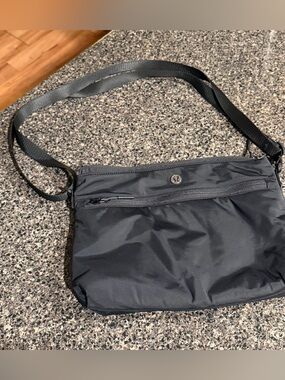 Lululemon black crossbody bag